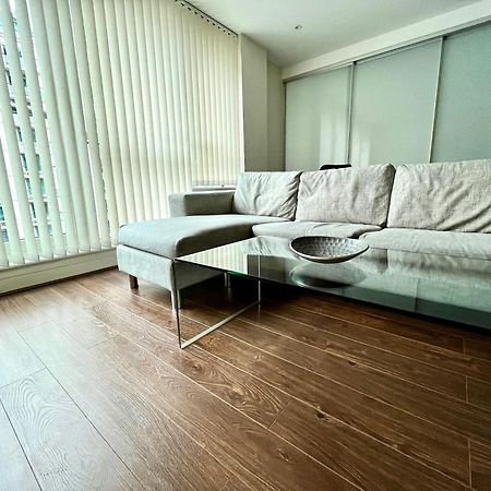 Aquarius At St. George Wharf Apartman London Kültér fotó